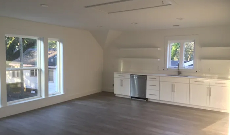Garage-Apartment